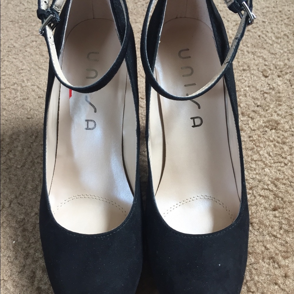 Black Mary Jane platform heels - Picture 6 of 7